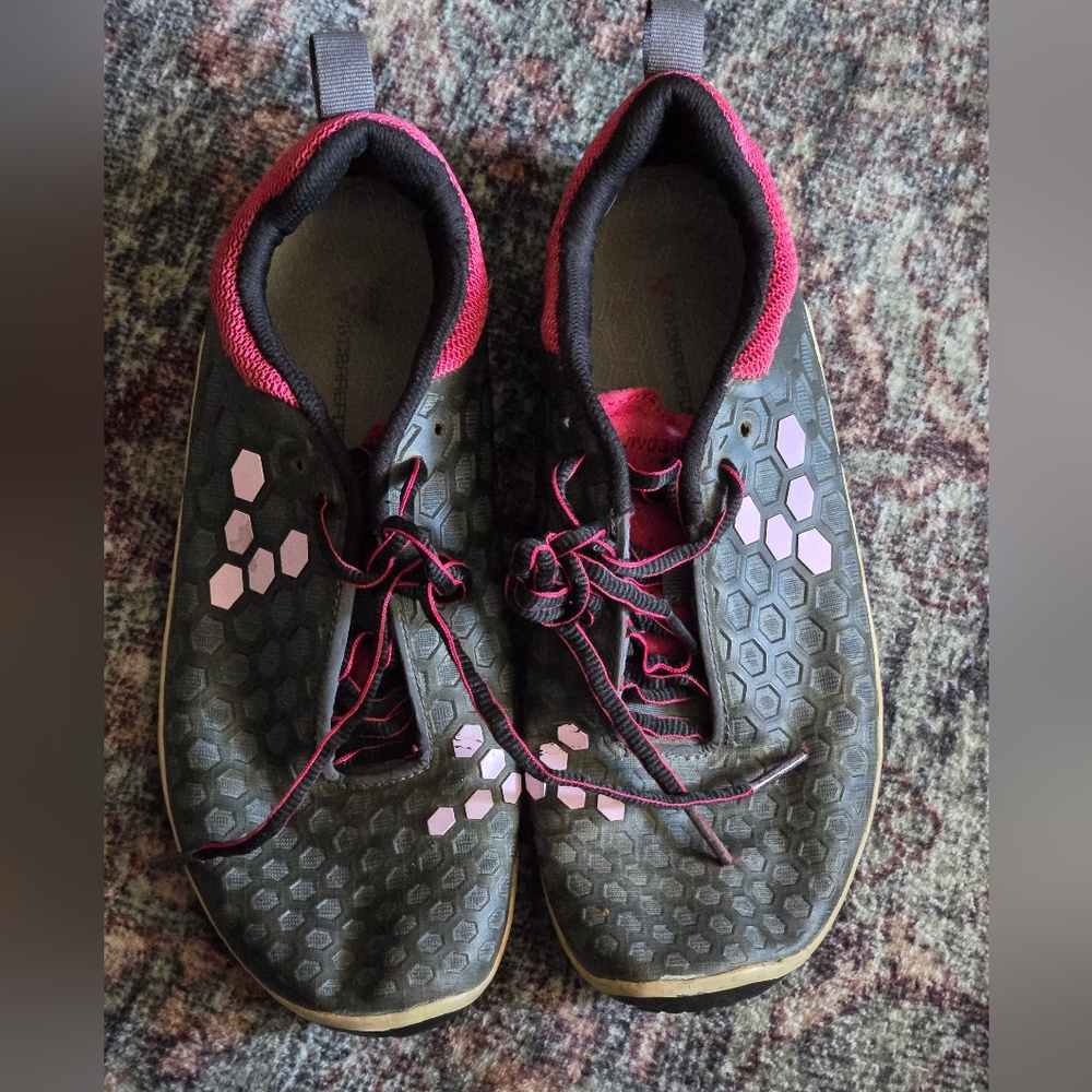 Vivo Barefoot Athletic Shoes - Black and Pink